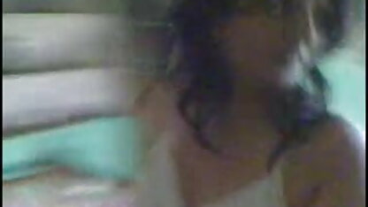 गड़बड़ गंदा लड़की सेक्सी फिल्म फुल एचडी मूवी वीडियो एक miniskirt में