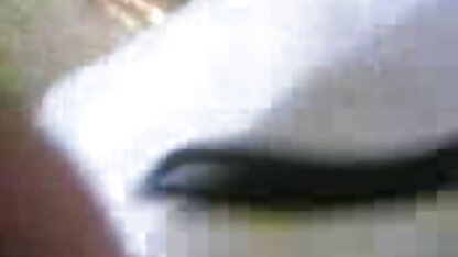 डबल प्रवेश के साथ सफेद सेक्सी पिक्चर फुल एचडी पतला महिला के काले खिंचाव छेद